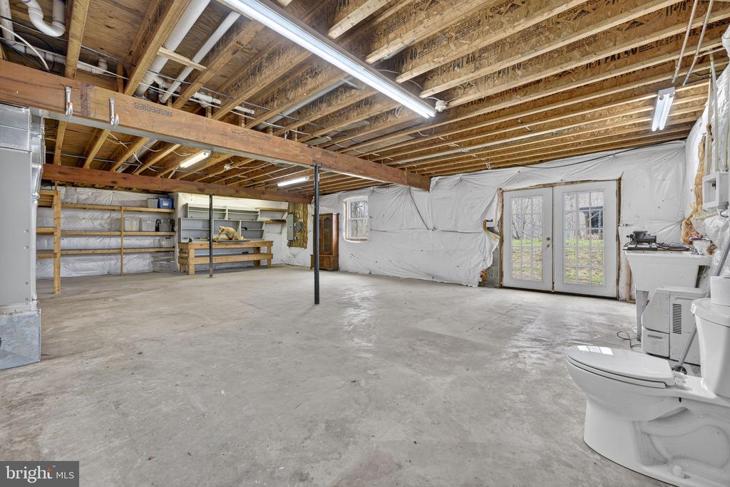 584 S POES RD, AMISSVILLE, Virginia 20106, 3 Bedrooms Bedrooms, ,2 BathroomsBathrooms,Residential,14,584 S POES RD,VARP2002534 MLS # VARP2002534