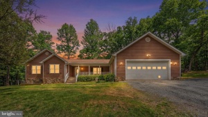 584 S POES RD, AMISSVILLE, Virginia 20106, 3 Bedrooms Bedrooms, ,2 BathroomsBathrooms,Residential,14,584 S POES RD,VARP2002534 MLS # VARP2002534