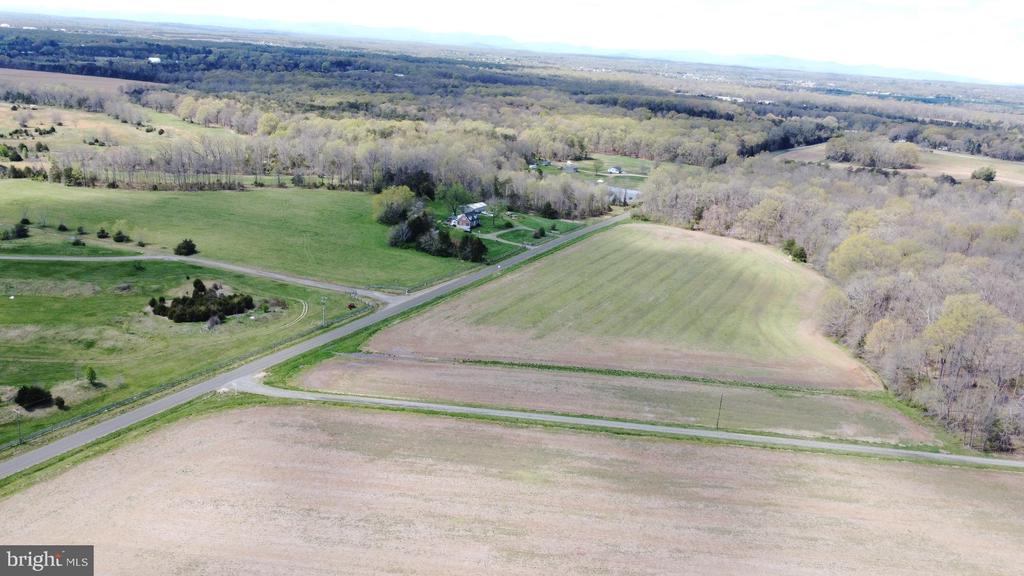 11312 TIMBUKTU LN, MIDLAND, Virginia, 5 Bedrooms Bedrooms, ,2 BathroomsBathrooms,Residential,14,11312 TIMBUKTU LN,VAFQ2021026 MLS # VAFQ2021026