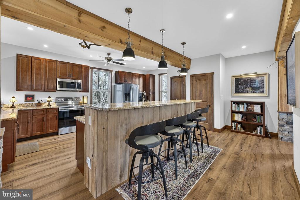 40 ANGEL KISS LN, CASTLETON, Virginia 22716, 2 Bedrooms Bedrooms, ,2 BathroomsBathrooms,Residential,14,40 ANGEL KISS LN,VARP2002550 MLS # VARP2002550