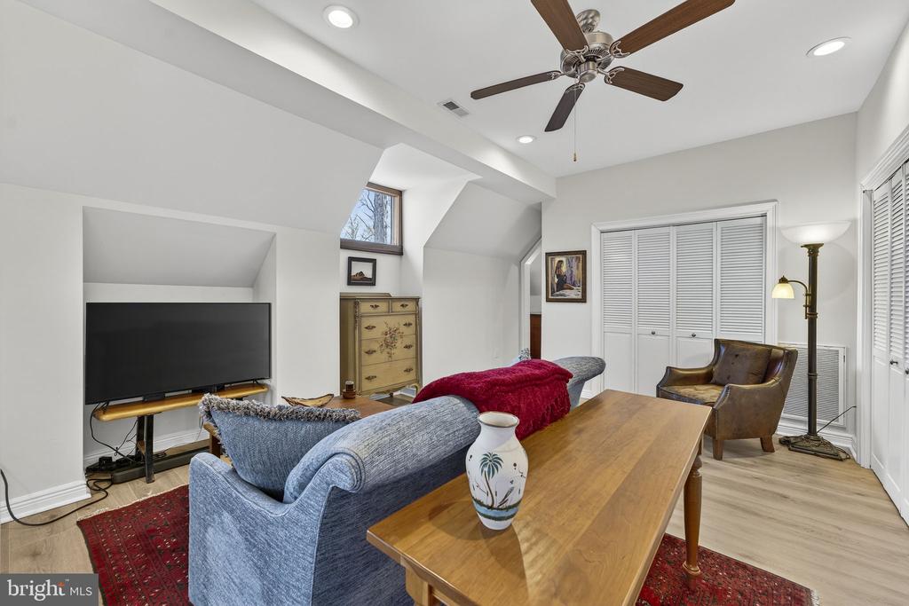 40 ANGEL KISS LN, CASTLETON, Virginia 22716, 2 Bedrooms Bedrooms, ,2 BathroomsBathrooms,Residential,14,40 ANGEL KISS LN,VARP2002550 MLS # VARP2002550