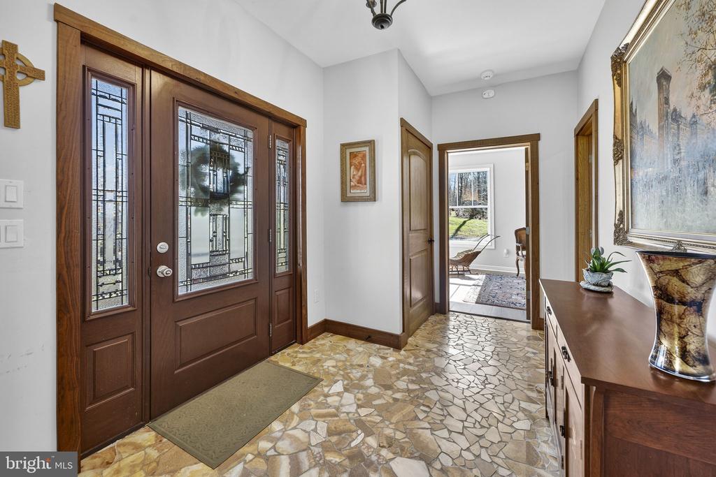 40 ANGEL KISS LN, CASTLETON, Virginia 22716, 2 Bedrooms Bedrooms, ,2 BathroomsBathrooms,Residential,14,40 ANGEL KISS LN,VARP2002550 MLS # VARP2002550