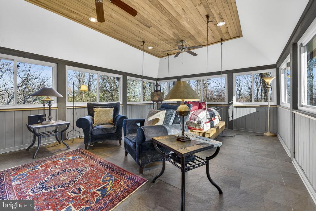 40 ANGEL KISS LN, CASTLETON, Virginia 22716, 2 Bedrooms Bedrooms, ,2 BathroomsBathrooms,Residential,14,40 ANGEL KISS LN,VARP2002550 MLS # VARP2002550