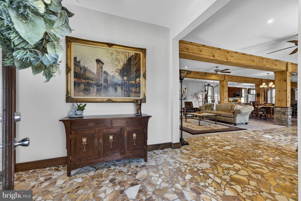 40 ANGEL KISS LN, CASTLETON, Virginia 22716, 2 Bedrooms Bedrooms, ,2 BathroomsBathrooms,Residential,14,40 ANGEL KISS LN,VARP2002550 MLS # VARP2002550