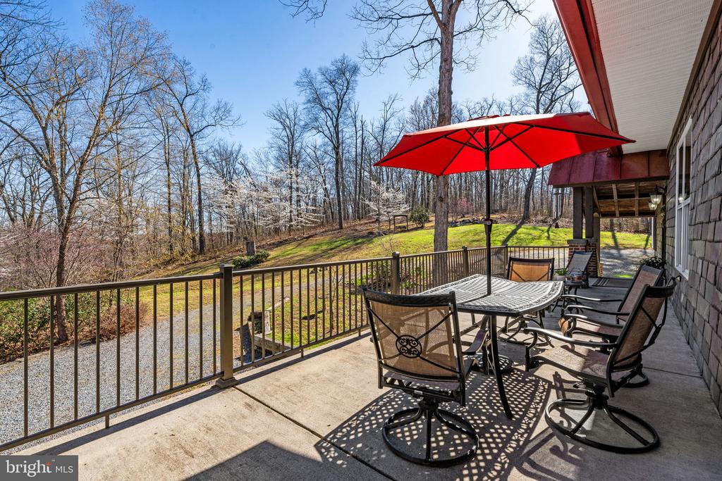 40 ANGEL KISS LN, CASTLETON, Virginia 22716, 2 Bedrooms Bedrooms, ,2 BathroomsBathrooms,Residential,14,40 ANGEL KISS LN,VARP2002550 MLS # VARP2002550