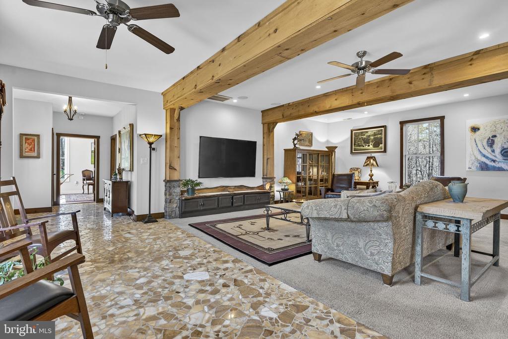 40 ANGEL KISS LN, CASTLETON, Virginia 22716, 2 Bedrooms Bedrooms, ,2 BathroomsBathrooms,Residential,14,40 ANGEL KISS LN,VARP2002550 MLS # VARP2002550