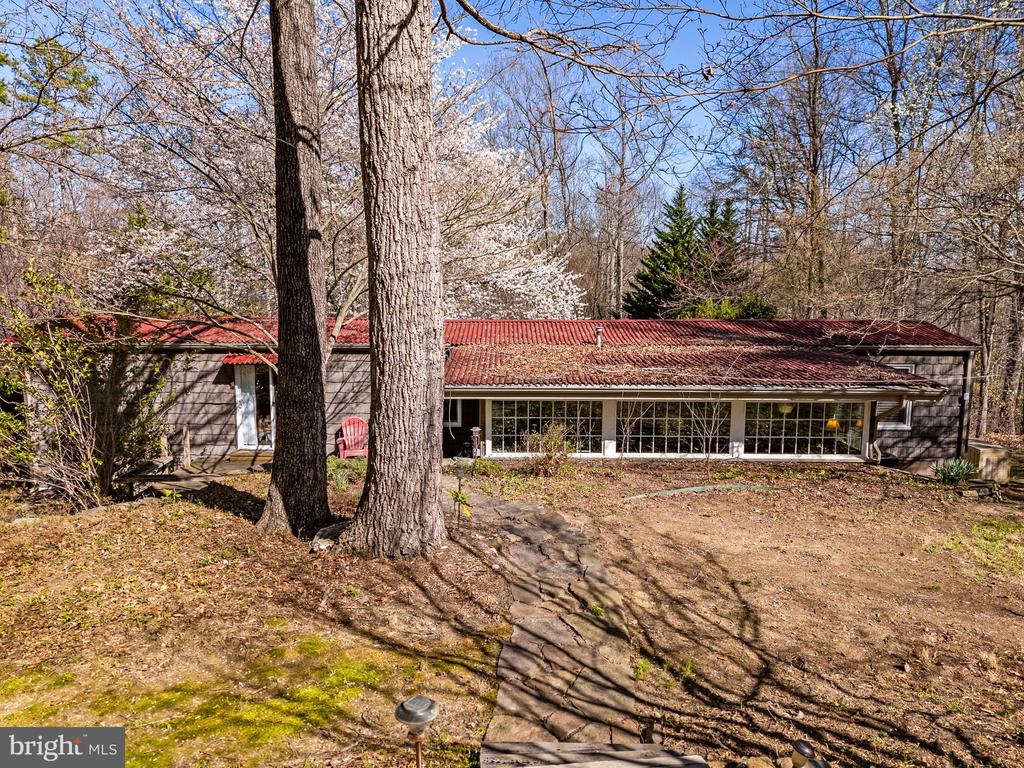 40 ANGEL KISS LN, CASTLETON, Virginia 22716, 2 Bedrooms Bedrooms, ,2 BathroomsBathrooms,Residential,14,40 ANGEL KISS LN,VARP2002550 MLS # VARP2002550