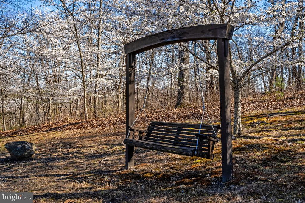 40 ANGEL KISS LN, CASTLETON, Virginia 22716, 2 Bedrooms Bedrooms, ,2 BathroomsBathrooms,Residential,14,40 ANGEL KISS LN,VARP2002550 MLS # VARP2002550