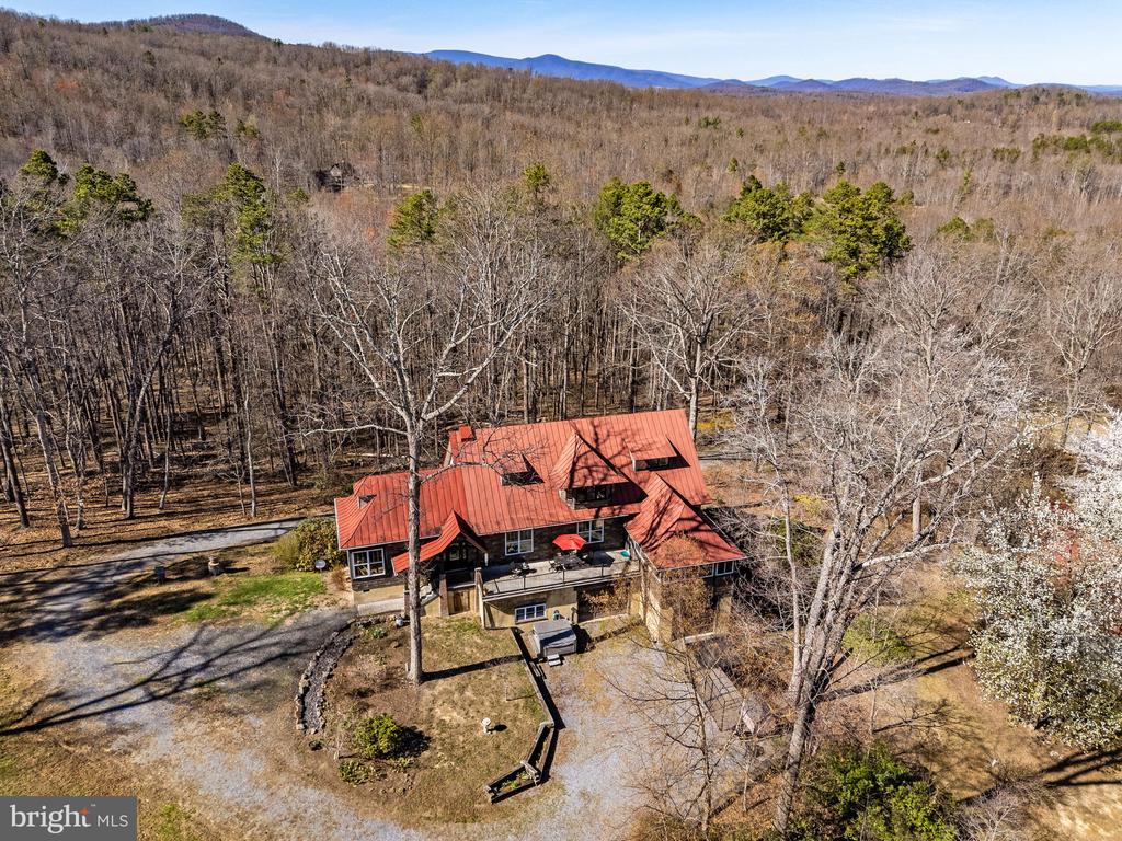 40 ANGEL KISS LN, CASTLETON, Virginia 22716, 2 Bedrooms Bedrooms, ,2 BathroomsBathrooms,Residential,14,40 ANGEL KISS LN,VARP2002550 MLS # VARP2002550