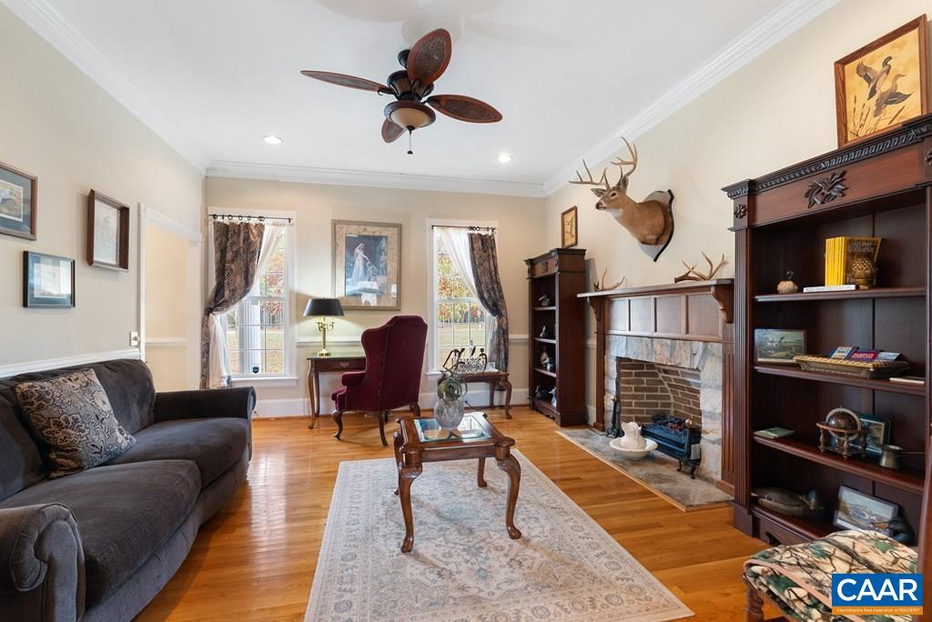 574 OLD KINGS RD, DRAKES BRANCH, Virginia 23937, 4 Bedrooms Bedrooms, ,3 BathroomsBathrooms,Residential,14,574 OLD KINGS RD,675128 MLS # 675128 574 OLD KINGS RD, DRAKES BRANCH, Virginia 23937, 4 Bedrooms Bedrooms, ,3 BathroomsBathrooms,Residential,14,574 OLD KINGS RD,675128 MLS # 675128