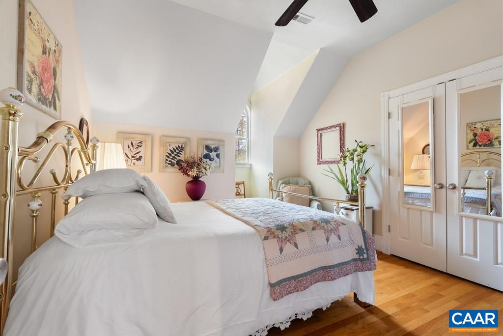 574 OLD KINGS RD, DRAKES BRANCH, Virginia 23937, 4 Bedrooms Bedrooms, ,3 BathroomsBathrooms,Residential,14,574 OLD KINGS RD,675128 MLS # 675128 574 OLD KINGS RD, DRAKES BRANCH, Virginia 23937, 4 Bedrooms Bedrooms, ,3 BathroomsBathrooms,Residential,14,574 OLD KINGS RD,675128 MLS # 675128