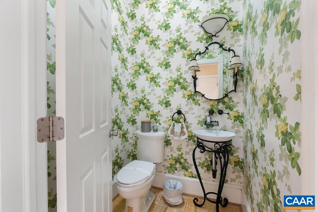 574 OLD KINGS RD, DRAKES BRANCH, Virginia 23937, 4 Bedrooms Bedrooms, ,3 BathroomsBathrooms,Residential,14,574 OLD KINGS RD,675128 MLS # 675128 574 OLD KINGS RD, DRAKES BRANCH, Virginia 23937, 4 Bedrooms Bedrooms, ,3 BathroomsBathrooms,Residential,14,574 OLD KINGS RD,675128 MLS # 675128