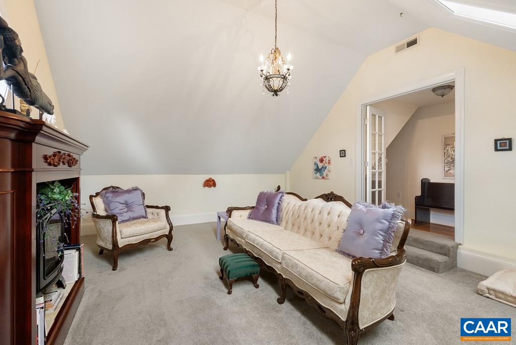 574 OLD KINGS RD, DRAKES BRANCH, Virginia 23937, 4 Bedrooms Bedrooms, ,3 BathroomsBathrooms,Residential,14,574 OLD KINGS RD,675128 MLS # 675128 574 OLD KINGS RD, DRAKES BRANCH, Virginia 23937, 4 Bedrooms Bedrooms, ,3 BathroomsBathrooms,Residential,14,574 OLD KINGS RD,675128 MLS # 675128