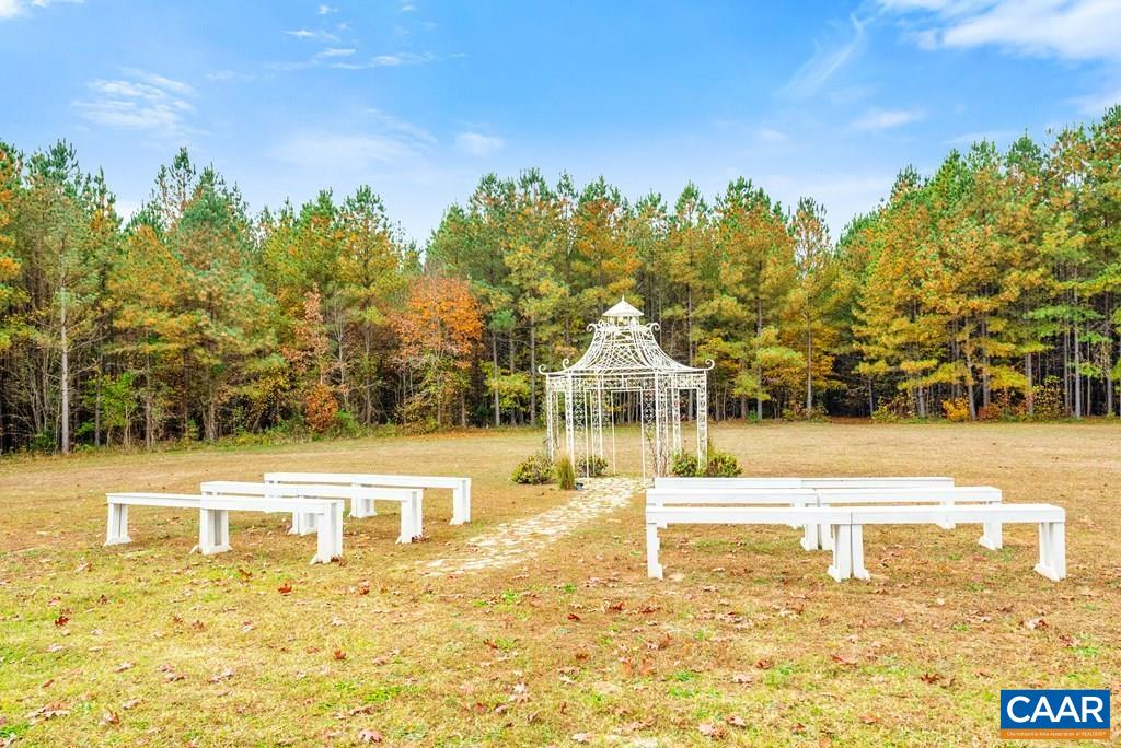 574 OLD KINGS RD, DRAKES BRANCH, Virginia 23937, 4 Bedrooms Bedrooms, ,3 BathroomsBathrooms,Residential,14,574 OLD KINGS RD,675128 MLS # 675128 574 OLD KINGS RD, DRAKES BRANCH, Virginia 23937, 4 Bedrooms Bedrooms, ,3 BathroomsBathrooms,Residential,14,574 OLD KINGS RD,675128 MLS # 675128