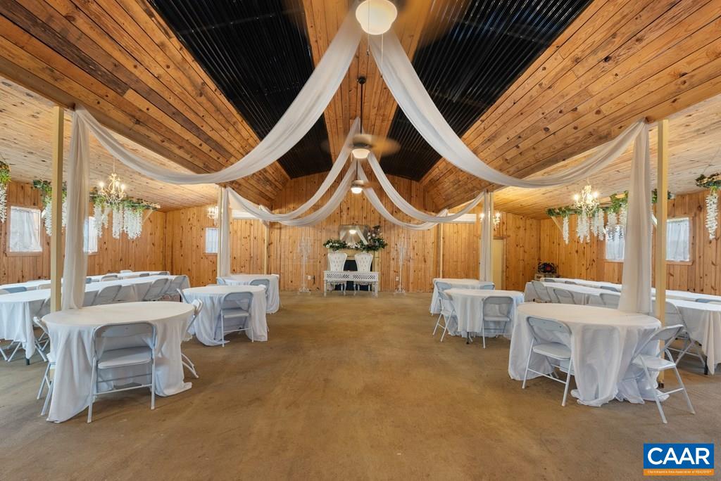 574 OLD KINGS RD, DRAKES BRANCH, Virginia 23937, 4 Bedrooms Bedrooms, ,3 BathroomsBathrooms,Residential,14,574 OLD KINGS RD,675128 MLS # 675128 574 OLD KINGS RD, DRAKES BRANCH, Virginia 23937, 4 Bedrooms Bedrooms, ,3 BathroomsBathrooms,Residential,14,574 OLD KINGS RD,675128 MLS # 675128