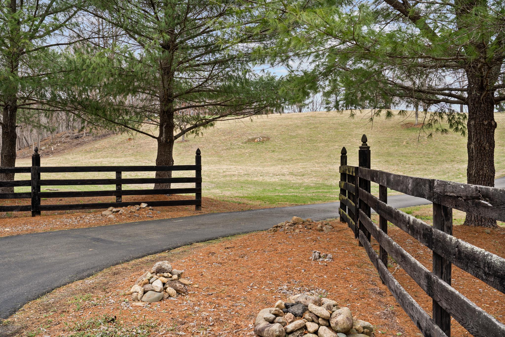 94 OLD HOLLOW RD, SPERRYVILLE, Virginia 22740, 4 Bedrooms Bedrooms, ,3 BathroomsBathrooms,Residential,14,94 OLD HOLLOW RD,VARP2002556 MLS # VARP2002556 94 OLD HOLLOW RD, SPERRYVILLE, Virginia 22740, 4 Bedrooms Bedrooms, ,3 BathroomsBathrooms,Residential,14,94 OLD HOLLOW RD,VARP2002556 MLS # VARP2002556