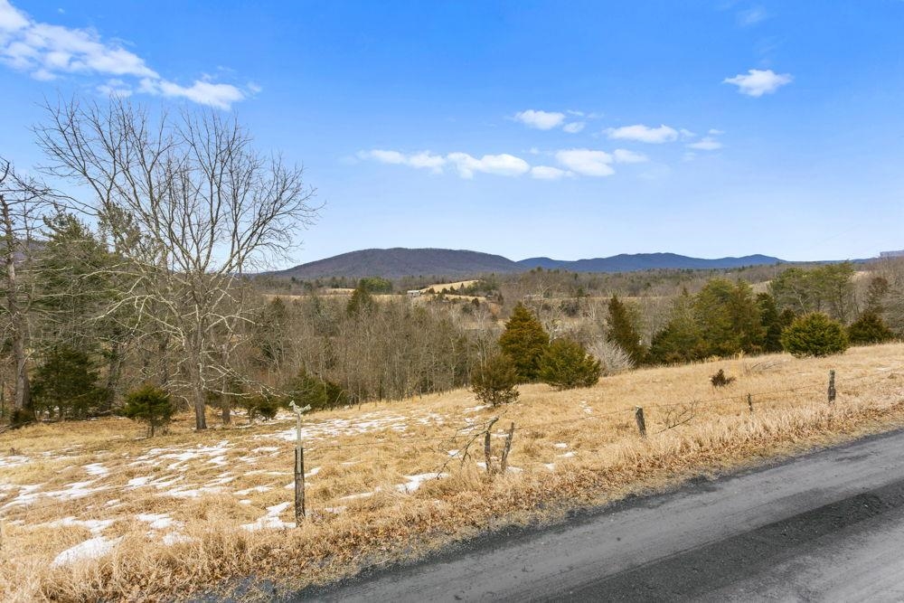 19962 RAINBOW RIDGE RD, BERGTON, Virginia 22811, 3 Bedrooms Bedrooms, ,1 BathroomBathrooms,Residential,14,19962 RAINBOW RIDGE RD,675176 MLS # 675176