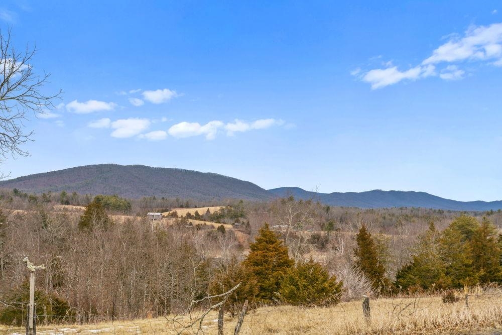 19962 RAINBOW RIDGE RD, BERGTON, Virginia 22811, 3 Bedrooms Bedrooms, ,1 BathroomBathrooms,Residential,14,19962 RAINBOW RIDGE RD,675176 MLS # 675176