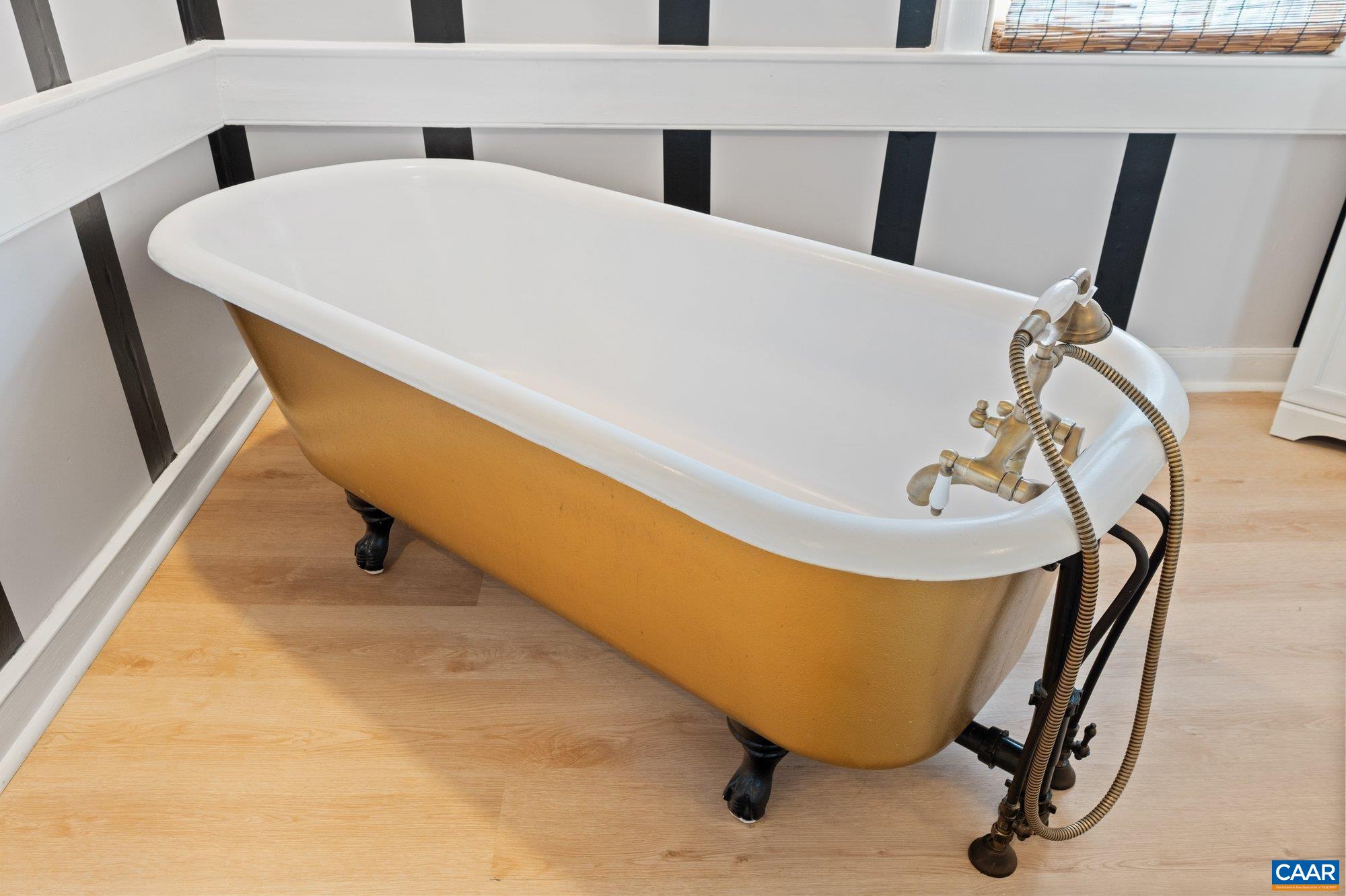 14910 WESTERN MILL RD, LAWRENCEVILLE, Virginia 23868, 6 Bedrooms Bedrooms, ,3 BathroomsBathrooms,Residential,14,14910 WESTERN MILL RD,675164 MLS # 675164