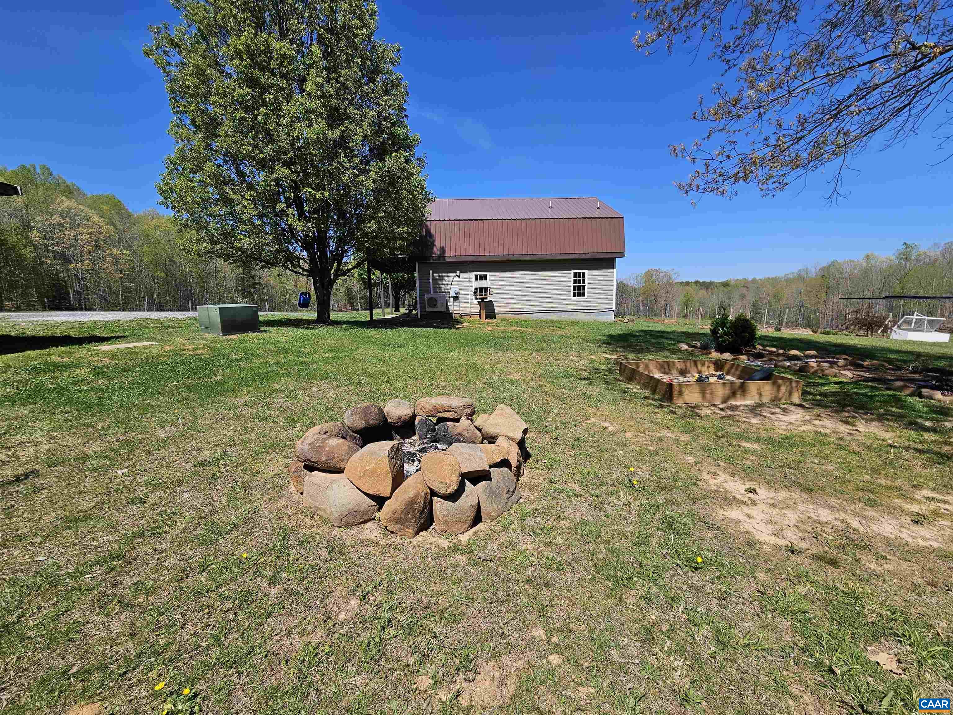 3814 S CONSTITUTION RTE, DILLWYN, Virginia 23936, 3 Bedrooms Bedrooms, ,1 BathroomBathrooms,Residential,14,3814 S CONSTITUTION RTE,675302 MLS # 675302 3814 S CONSTITUTION RTE, DILLWYN, Virginia 23936, 3 Bedrooms Bedrooms, ,1 BathroomBathrooms,Residential,14,3814 S CONSTITUTION RTE,675302 MLS # 675302