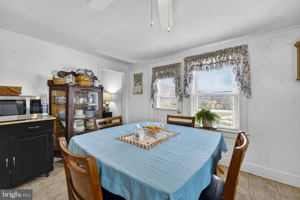 57 SCHOOL HOUSE RD, WASHINGTON, Virginia, 3 Bedrooms Bedrooms, ,1 BathroomBathrooms,Residential,14,57 SCHOOL HOUSE RD,VARP2002552 MLS # VARP2002552