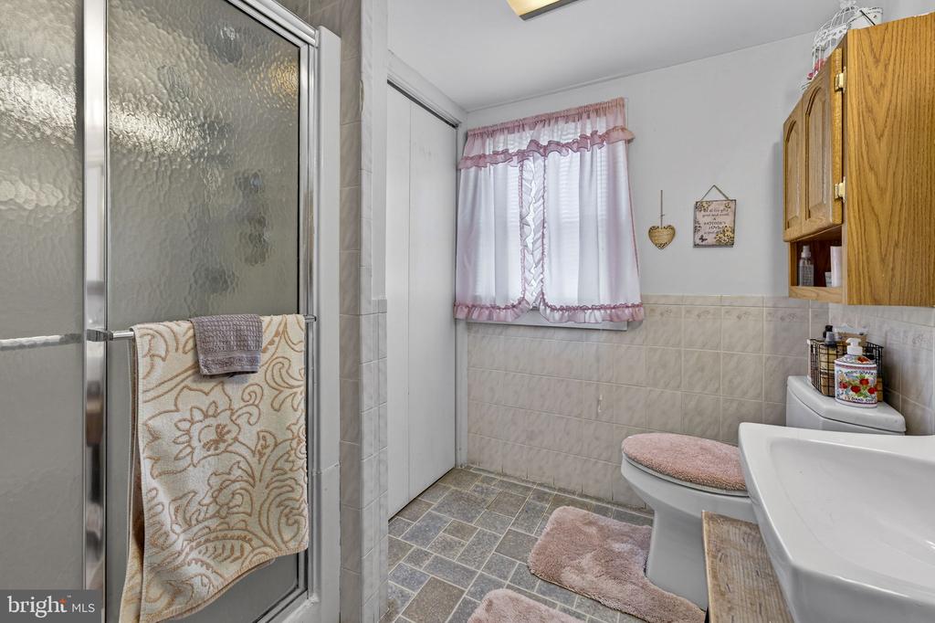 57 SCHOOL HOUSE RD, WASHINGTON, Virginia, 3 Bedrooms Bedrooms, ,1 BathroomBathrooms,Residential,14,57 SCHOOL HOUSE RD,VARP2002552 MLS # VARP2002552