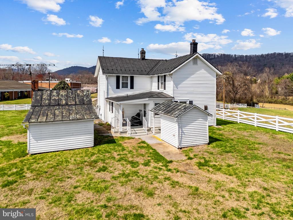 57 SCHOOL HOUSE RD, WASHINGTON, Virginia, 3 Bedrooms Bedrooms, ,1 BathroomBathrooms,Residential,14,57 SCHOOL HOUSE RD,VARP2002552 MLS # VARP2002552