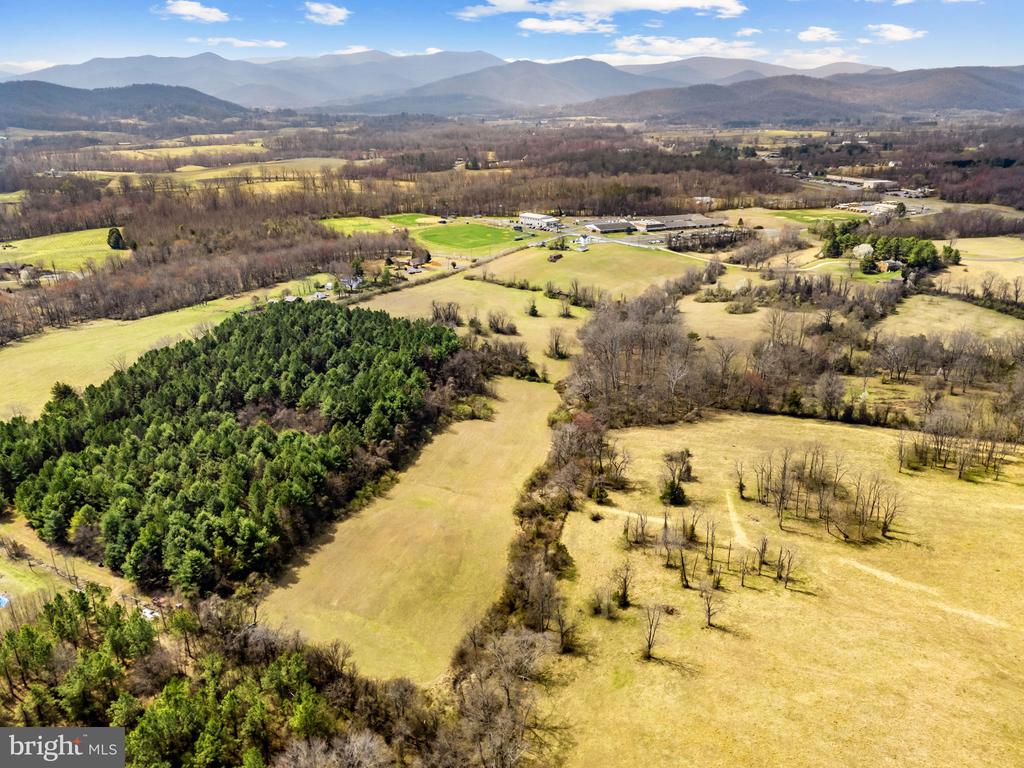 57 SCHOOL HOUSE RD, WASHINGTON, Virginia, 3 Bedrooms Bedrooms, ,1 BathroomBathrooms,Residential,14,57 SCHOOL HOUSE RD,VARP2002552 MLS # VARP2002552