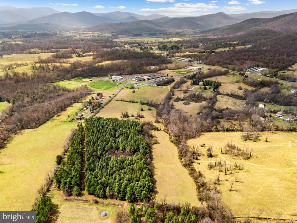 57 SCHOOL HOUSE RD, WASHINGTON, Virginia, 3 Bedrooms Bedrooms, ,1 BathroomBathrooms,Residential,14,57 SCHOOL HOUSE RD,VARP2002552 MLS # VARP2002552