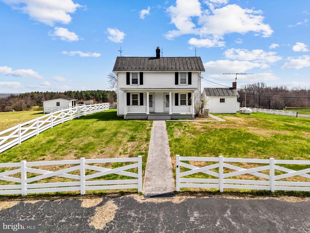 57 SCHOOL HOUSE RD, WASHINGTON, Virginia, 3 Bedrooms Bedrooms, ,1 BathroomBathrooms,Residential,14,57 SCHOOL HOUSE RD,VARP2002552 MLS # VARP2002552