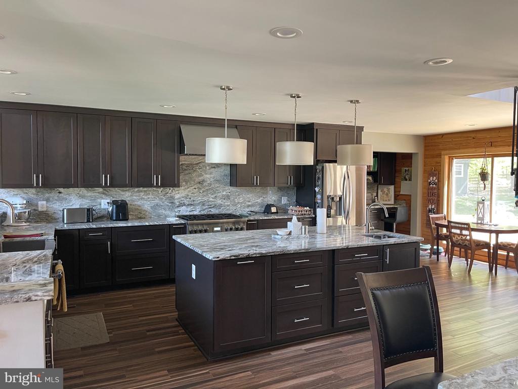 7747 RIVERSIDE FARM RD, MARSHALL, Virginia, 4 Bedrooms Bedrooms, ,3 BathroomsBathrooms,Residential,14,7747 RIVERSIDE FARM RD,VAFQ2021308 MLS # VAFQ2021308 7747 RIVERSIDE FARM RD, MARSHALL, Virginia, 4 Bedrooms Bedrooms, ,3 BathroomsBathrooms,Residential,14,7747 RIVERSIDE FARM RD,VAFQ2021308 MLS # VAFQ2021308