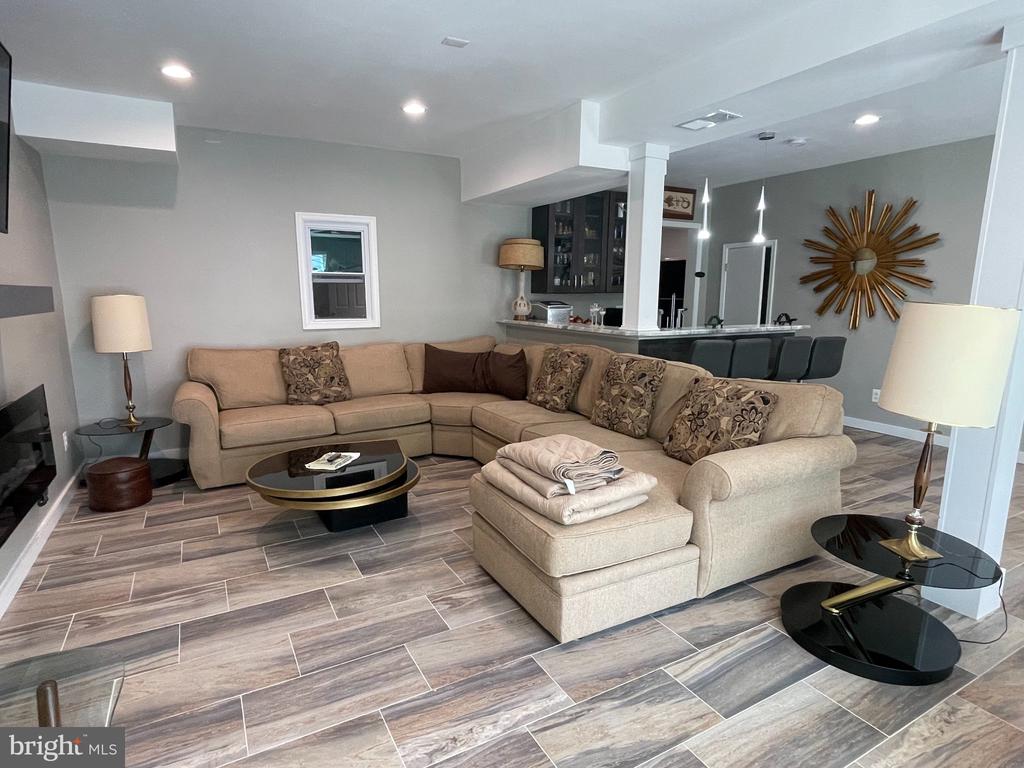 7747 RIVERSIDE FARM RD, MARSHALL, Virginia, 4 Bedrooms Bedrooms, ,3 BathroomsBathrooms,Residential,14,7747 RIVERSIDE FARM RD,VAFQ2021308 MLS # VAFQ2021308 7747 RIVERSIDE FARM RD, MARSHALL, Virginia, 4 Bedrooms Bedrooms, ,3 BathroomsBathrooms,Residential,14,7747 RIVERSIDE FARM RD,VAFQ2021308 MLS # VAFQ2021308