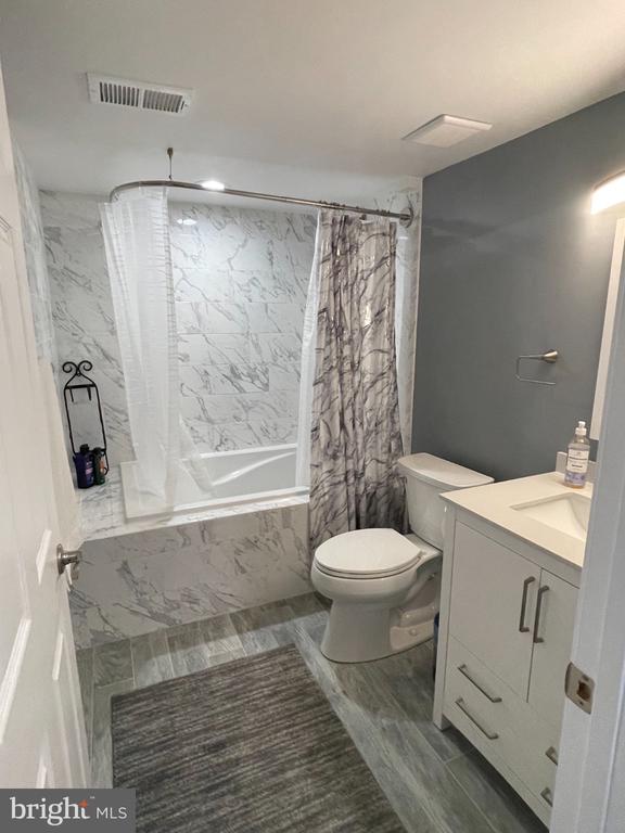 7747 RIVERSIDE FARM RD, MARSHALL, Virginia, 4 Bedrooms Bedrooms, ,3 BathroomsBathrooms,Residential,14,7747 RIVERSIDE FARM RD,VAFQ2021308 MLS # VAFQ2021308 7747 RIVERSIDE FARM RD, MARSHALL, Virginia, 4 Bedrooms Bedrooms, ,3 BathroomsBathrooms,Residential,14,7747 RIVERSIDE FARM RD,VAFQ2021308 MLS # VAFQ2021308