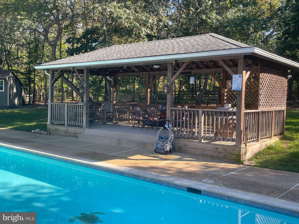 7747 RIVERSIDE FARM RD, MARSHALL, Virginia, 4 Bedrooms Bedrooms, ,3 BathroomsBathrooms,Residential,14,7747 RIVERSIDE FARM RD,VAFQ2021308 MLS # VAFQ2021308 7747 RIVERSIDE FARM RD, MARSHALL, Virginia, 4 Bedrooms Bedrooms, ,3 BathroomsBathrooms,Residential,14,7747 RIVERSIDE FARM RD,VAFQ2021308 MLS # VAFQ2021308