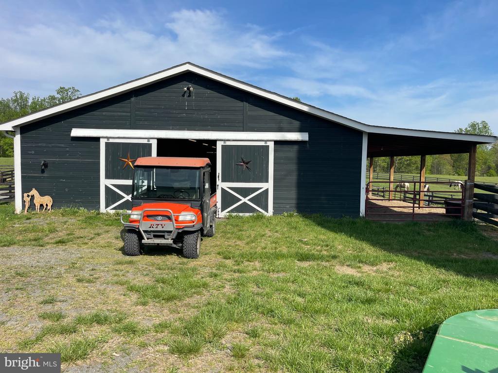 7747 RIVERSIDE FARM RD, MARSHALL, Virginia, 4 Bedrooms Bedrooms, ,3 BathroomsBathrooms,Residential,14,7747 RIVERSIDE FARM RD,VAFQ2021308 MLS # VAFQ2021308 7747 RIVERSIDE FARM RD, MARSHALL, Virginia, 4 Bedrooms Bedrooms, ,3 BathroomsBathrooms,Residential,14,7747 RIVERSIDE FARM RD,VAFQ2021308 MLS # VAFQ2021308