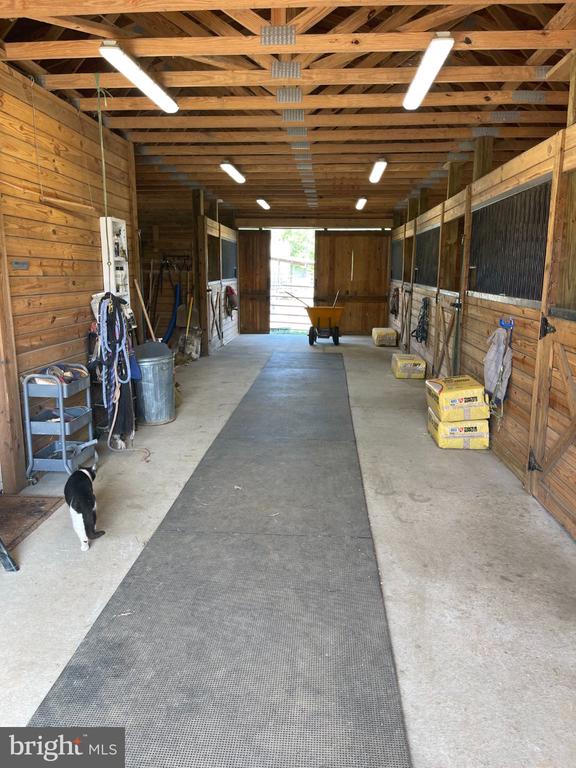 7747 RIVERSIDE FARM RD, MARSHALL, Virginia, 4 Bedrooms Bedrooms, ,3 BathroomsBathrooms,Residential,14,7747 RIVERSIDE FARM RD,VAFQ2021308 MLS # VAFQ2021308 7747 RIVERSIDE FARM RD, MARSHALL, Virginia, 4 Bedrooms Bedrooms, ,3 BathroomsBathrooms,Residential,14,7747 RIVERSIDE FARM RD,VAFQ2021308 MLS # VAFQ2021308