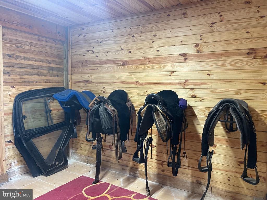 7747 RIVERSIDE FARM RD, MARSHALL, Virginia, 4 Bedrooms Bedrooms, ,3 BathroomsBathrooms,Residential,14,7747 RIVERSIDE FARM RD,VAFQ2021308 MLS # VAFQ2021308 7747 RIVERSIDE FARM RD, MARSHALL, Virginia, 4 Bedrooms Bedrooms, ,3 BathroomsBathrooms,Residential,14,7747 RIVERSIDE FARM RD,VAFQ2021308 MLS # VAFQ2021308