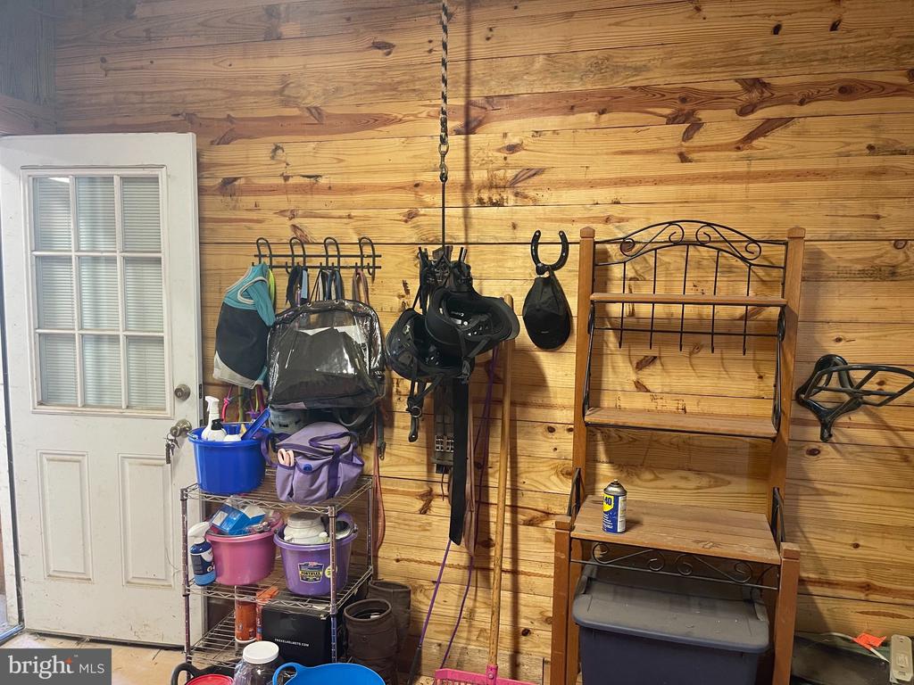 7747 RIVERSIDE FARM RD, MARSHALL, Virginia, 4 Bedrooms Bedrooms, ,3 BathroomsBathrooms,Residential,14,7747 RIVERSIDE FARM RD,VAFQ2021308 MLS # VAFQ2021308 7747 RIVERSIDE FARM RD, MARSHALL, Virginia, 4 Bedrooms Bedrooms, ,3 BathroomsBathrooms,Residential,14,7747 RIVERSIDE FARM RD,VAFQ2021308 MLS # VAFQ2021308