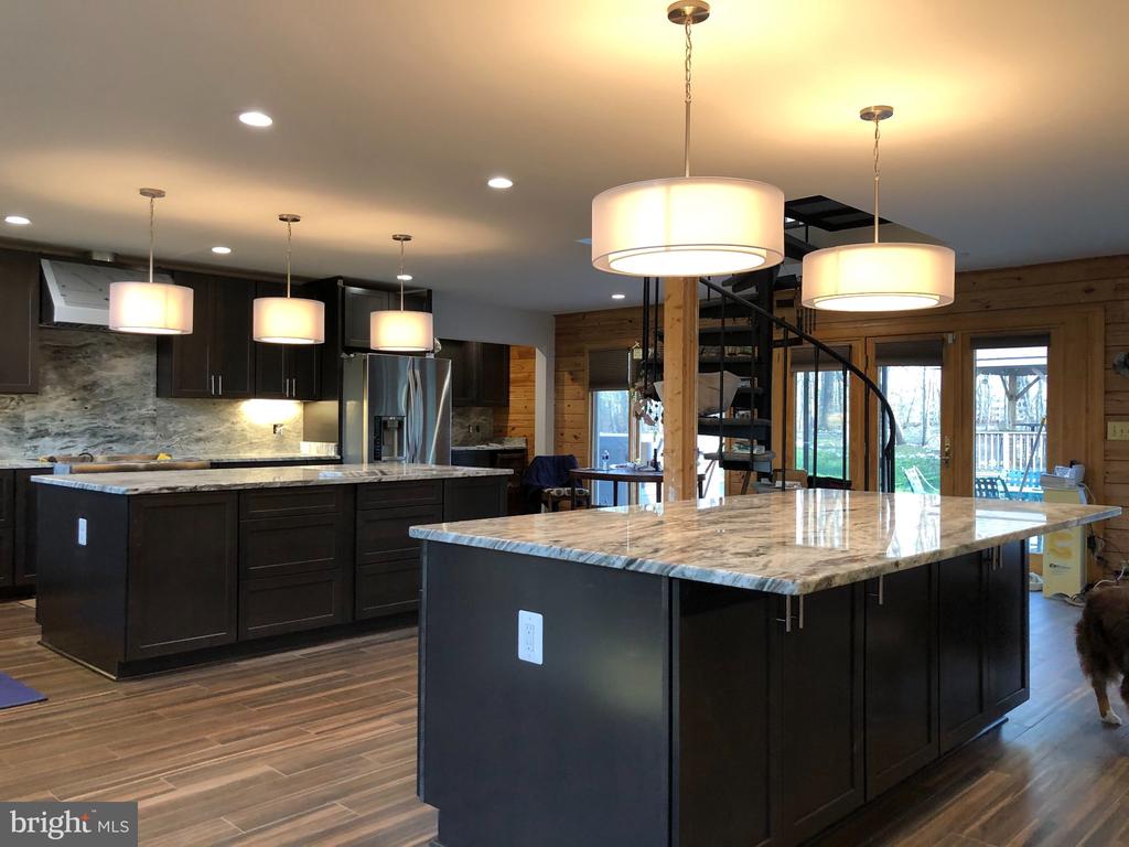 7747 RIVERSIDE FARM RD, MARSHALL, Virginia, 4 Bedrooms Bedrooms, ,3 BathroomsBathrooms,Residential,14,7747 RIVERSIDE FARM RD,VAFQ2021308 MLS # VAFQ2021308 7747 RIVERSIDE FARM RD, MARSHALL, Virginia, 4 Bedrooms Bedrooms, ,3 BathroomsBathrooms,Residential,14,7747 RIVERSIDE FARM RD,VAFQ2021308 MLS # VAFQ2021308