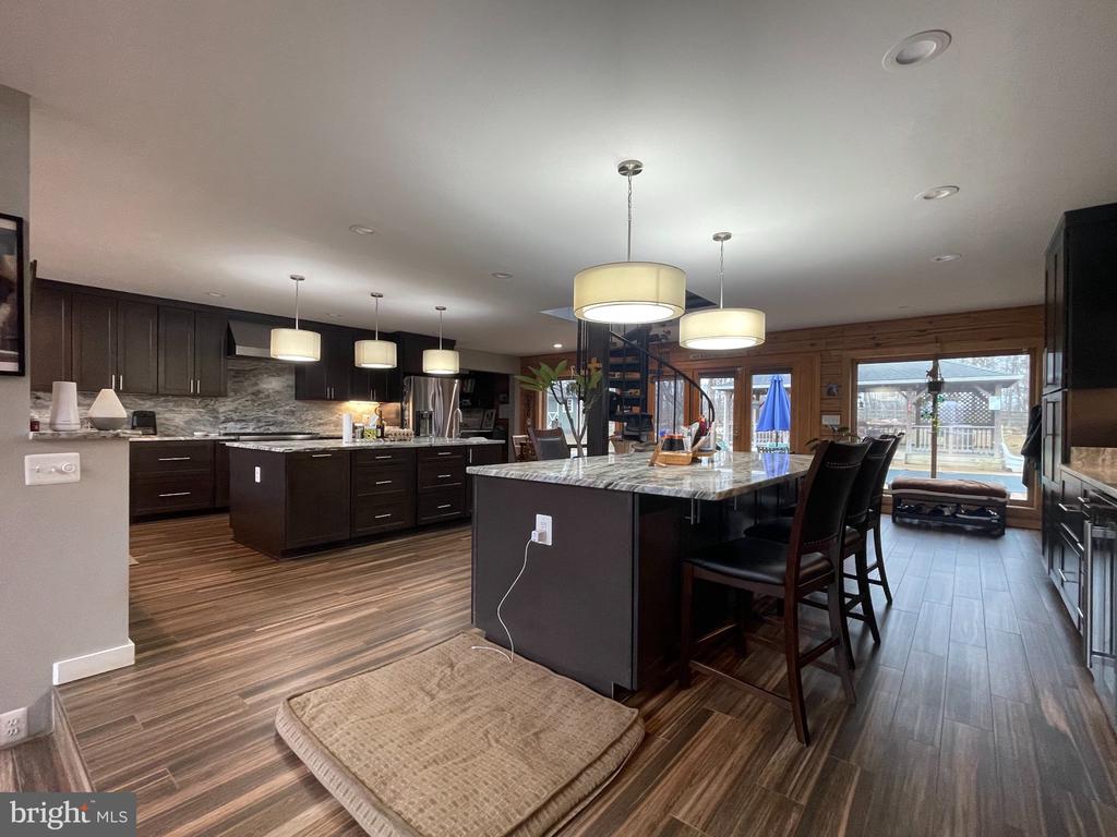 7747 RIVERSIDE FARM RD, MARSHALL, Virginia, 4 Bedrooms Bedrooms, ,3 BathroomsBathrooms,Residential,14,7747 RIVERSIDE FARM RD,VAFQ2021308 MLS # VAFQ2021308 7747 RIVERSIDE FARM RD, MARSHALL, Virginia, 4 Bedrooms Bedrooms, ,3 BathroomsBathrooms,Residential,14,7747 RIVERSIDE FARM RD,VAFQ2021308 MLS # VAFQ2021308