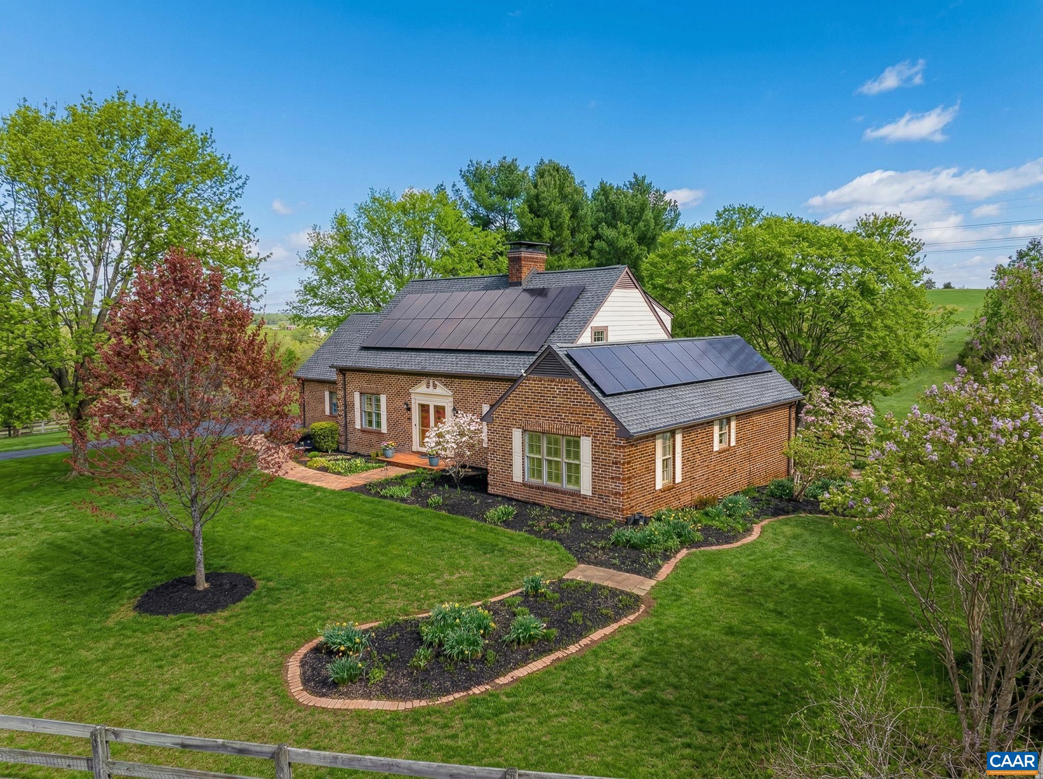 1732 HERMITAGE RD, WAYNESBORO, Virginia 22980, 4 Bedrooms Bedrooms, ,3 BathroomsBathrooms,Residential,14,1732 HERMITAGE RD,675316 MLS # 675316 1732 HERMITAGE RD, WAYNESBORO, Virginia 22980, 4 Bedrooms Bedrooms, ,3 BathroomsBathrooms,Residential,14,1732 HERMITAGE RD,675316 MLS # 675316