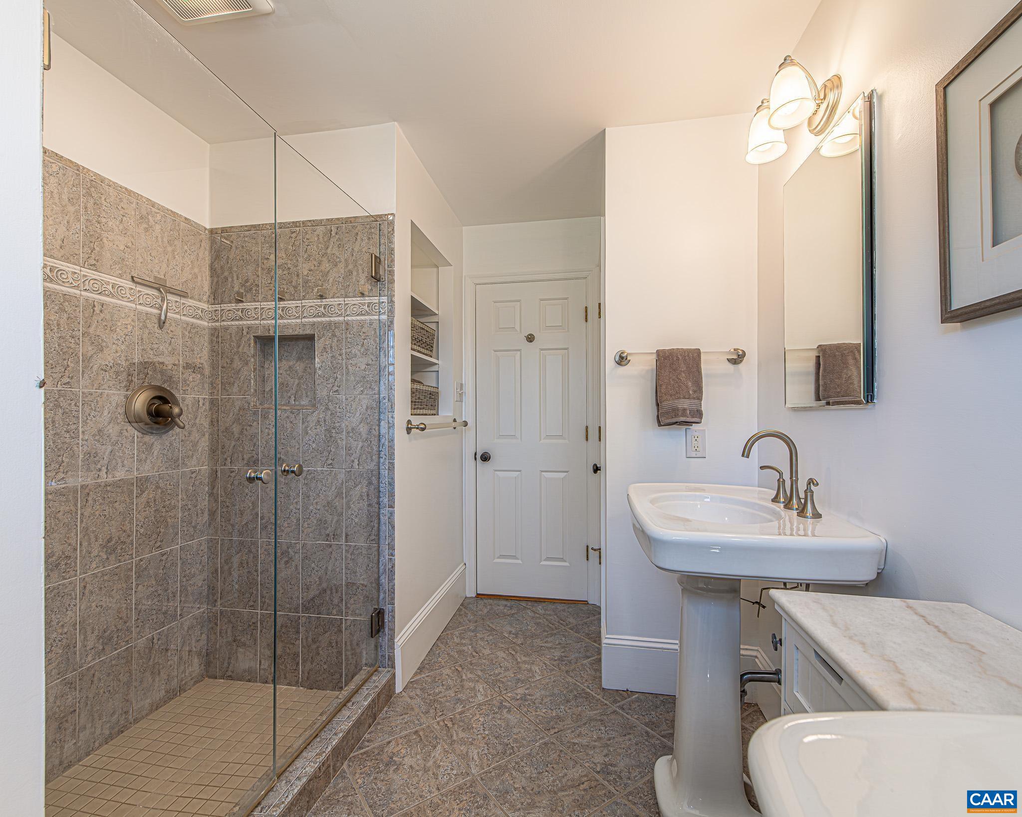 1732 HERMITAGE RD, WAYNESBORO, Virginia 22980, 4 Bedrooms Bedrooms, ,3 BathroomsBathrooms,Residential,14,1732 HERMITAGE RD,675316 MLS # 675316 1732 HERMITAGE RD, WAYNESBORO, Virginia 22980, 4 Bedrooms Bedrooms, ,3 BathroomsBathrooms,Residential,14,1732 HERMITAGE RD,675316 MLS # 675316