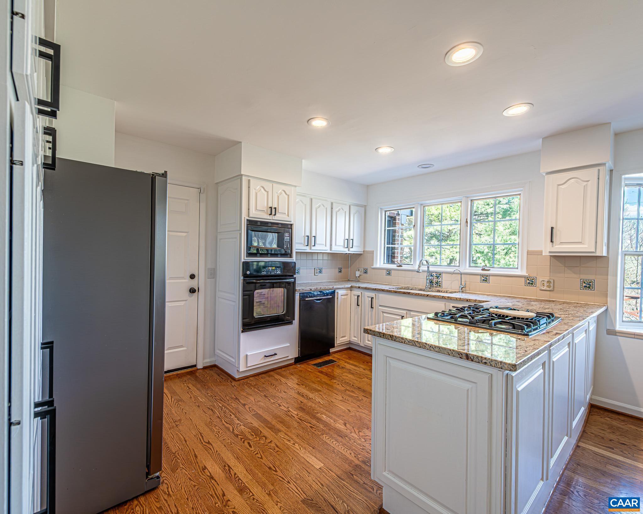 1732 HERMITAGE RD, WAYNESBORO, Virginia 22980, 4 Bedrooms Bedrooms, ,3 BathroomsBathrooms,Residential,14,1732 HERMITAGE RD,675316 MLS # 675316 1732 HERMITAGE RD, WAYNESBORO, Virginia 22980, 4 Bedrooms Bedrooms, ,3 BathroomsBathrooms,Residential,14,1732 HERMITAGE RD,675316 MLS # 675316