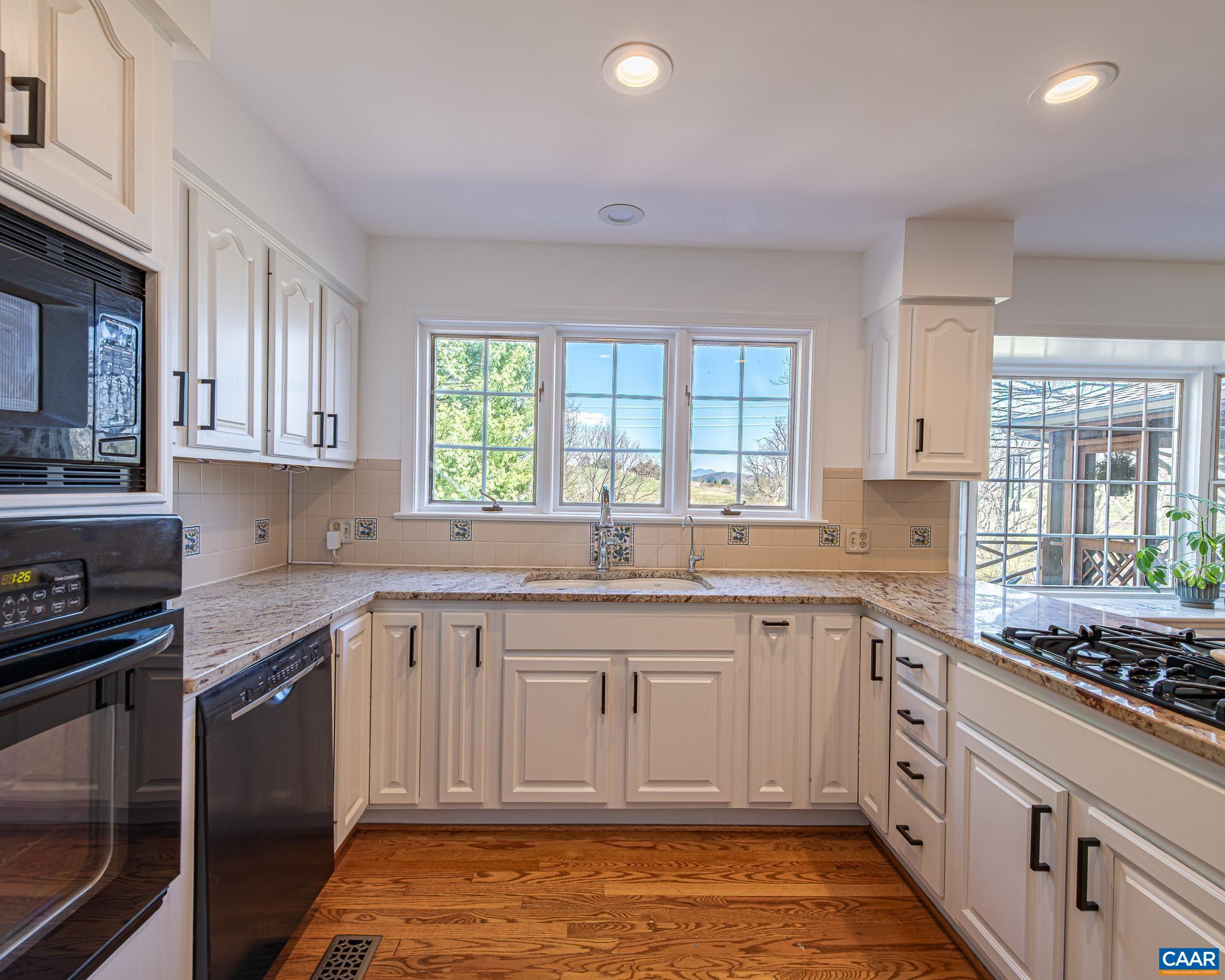 1732 HERMITAGE RD, WAYNESBORO, Virginia 22980, 4 Bedrooms Bedrooms, ,3 BathroomsBathrooms,Residential,14,1732 HERMITAGE RD,675316 MLS # 675316 1732 HERMITAGE RD, WAYNESBORO, Virginia 22980, 4 Bedrooms Bedrooms, ,3 BathroomsBathrooms,Residential,14,1732 HERMITAGE RD,675316 MLS # 675316