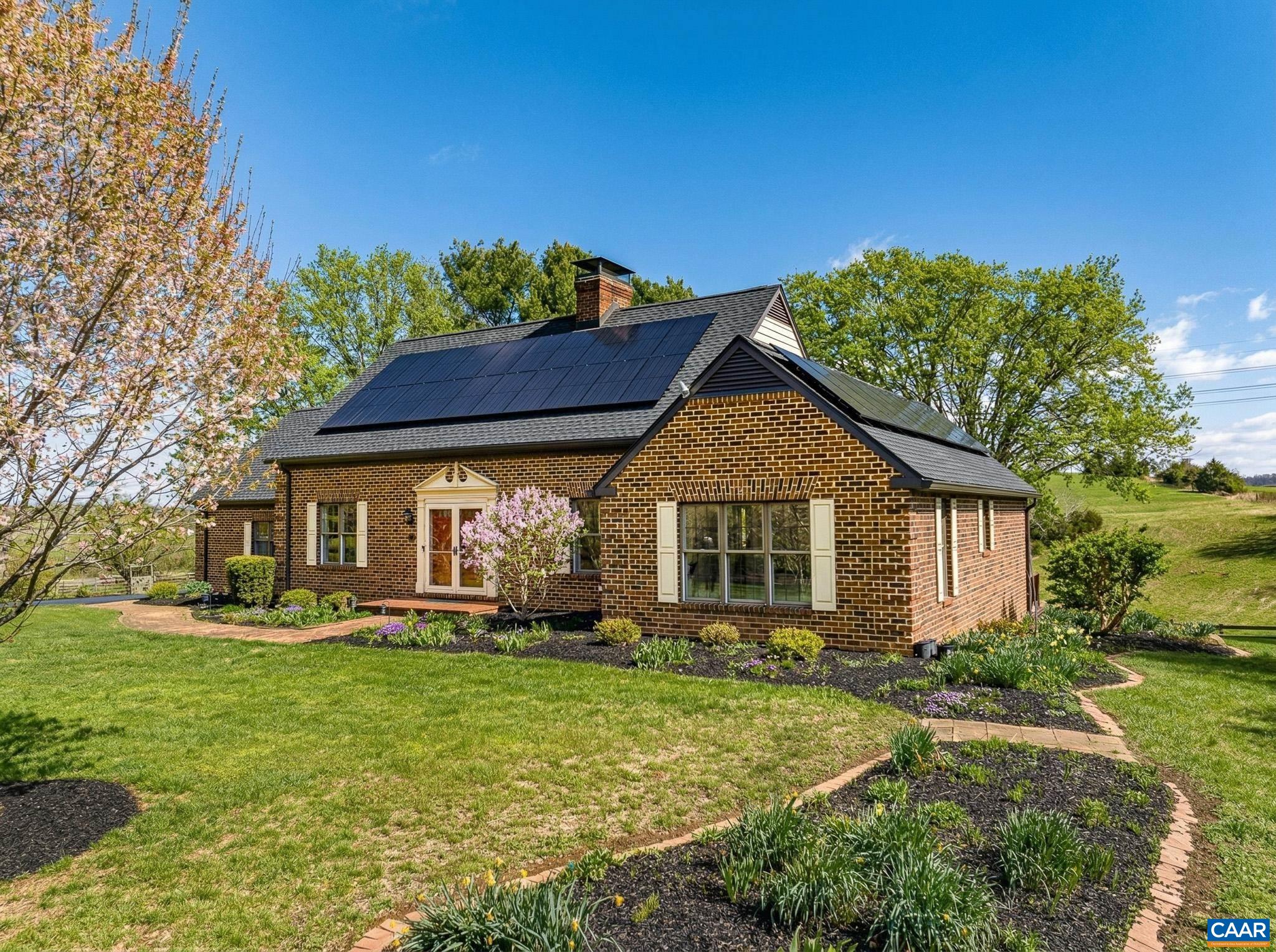 1732 HERMITAGE RD, WAYNESBORO, Virginia 22980, 4 Bedrooms Bedrooms, ,3 BathroomsBathrooms,Residential,14,1732 HERMITAGE RD,675316 MLS # 675316 1732 HERMITAGE RD, WAYNESBORO, Virginia 22980, 4 Bedrooms Bedrooms, ,3 BathroomsBathrooms,Residential,14,1732 HERMITAGE RD,675316 MLS # 675316