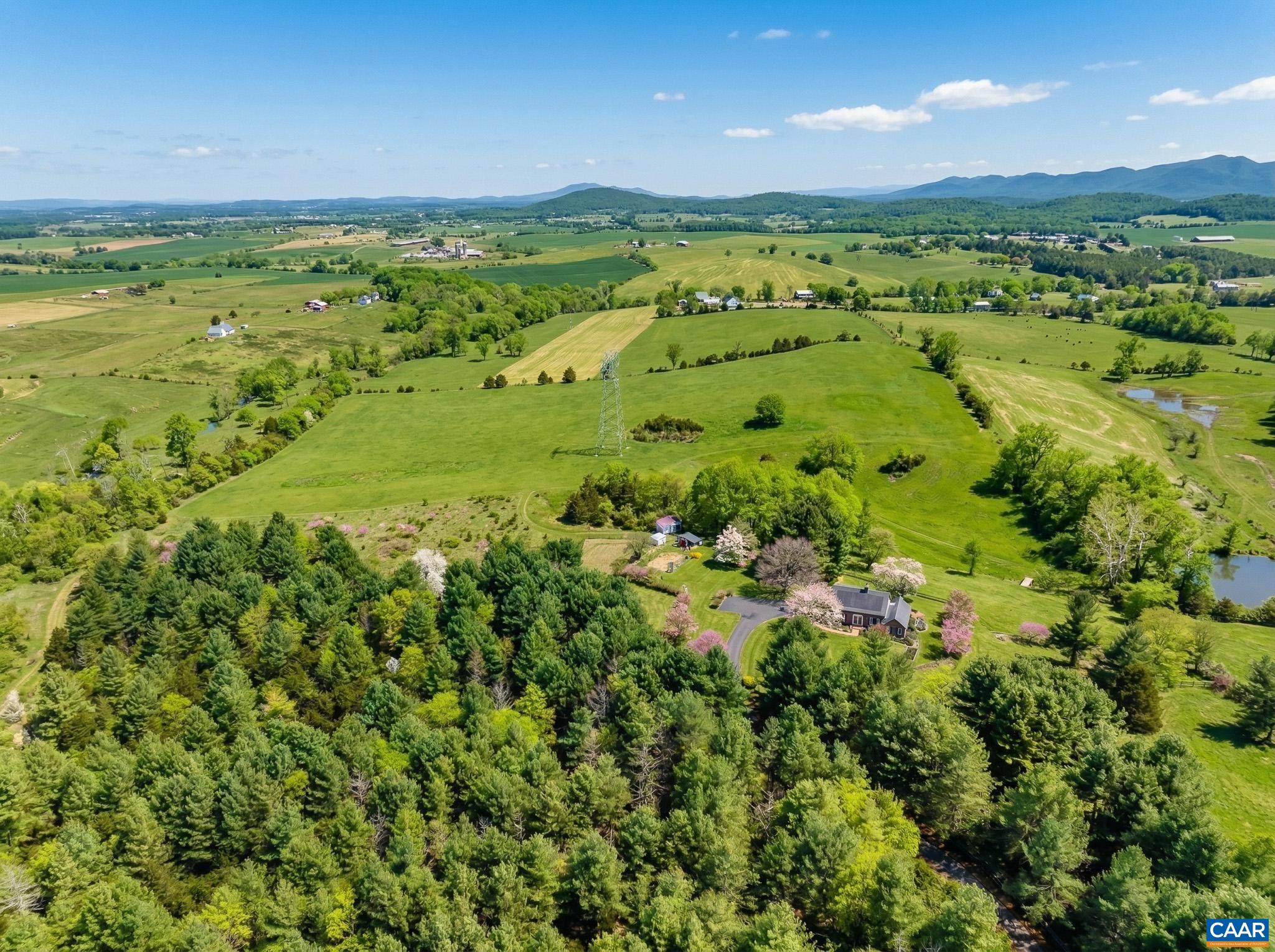 1732 HERMITAGE RD, WAYNESBORO, Virginia 22980, 4 Bedrooms Bedrooms, ,3 BathroomsBathrooms,Residential,14,1732 HERMITAGE RD,675316 MLS # 675316 1732 HERMITAGE RD, WAYNESBORO, Virginia 22980, 4 Bedrooms Bedrooms, ,3 BathroomsBathrooms,Residential,14,1732 HERMITAGE RD,675316 MLS # 675316