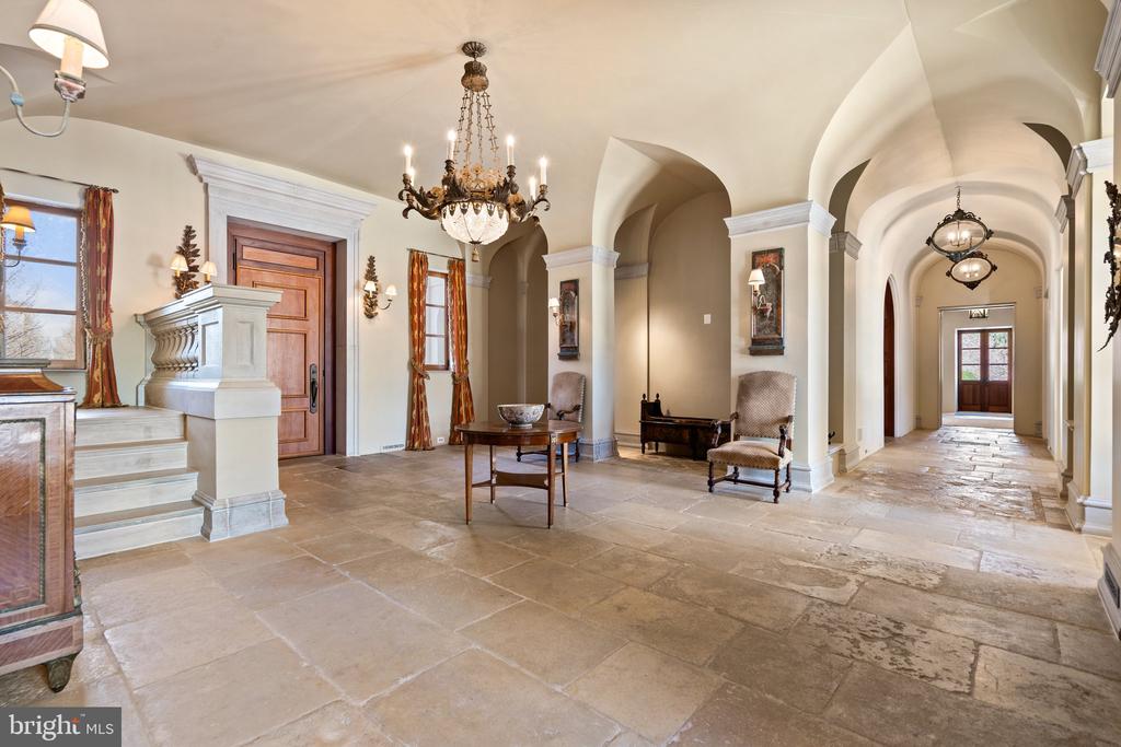 2547 HALFWAY RD, THE PLAINS, Virginia, 5 Bedrooms Bedrooms, ,5 BathroomsBathrooms,Residential,14,2547 HALFWAY RD,VAFQ2021476 MLS # VAFQ2021476