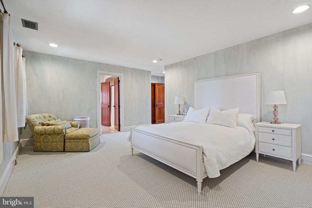 2547 HALFWAY RD, THE PLAINS, Virginia, 5 Bedrooms Bedrooms, ,5 BathroomsBathrooms,Residential,14,2547 HALFWAY RD,VAFQ2021476 MLS # VAFQ2021476