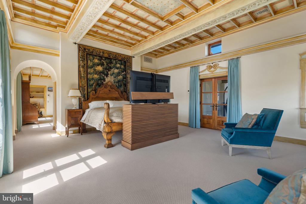 2547 HALFWAY RD, THE PLAINS, Virginia, 5 Bedrooms Bedrooms, ,5 BathroomsBathrooms,Residential,14,2547 HALFWAY RD,VAFQ2021476 MLS # VAFQ2021476