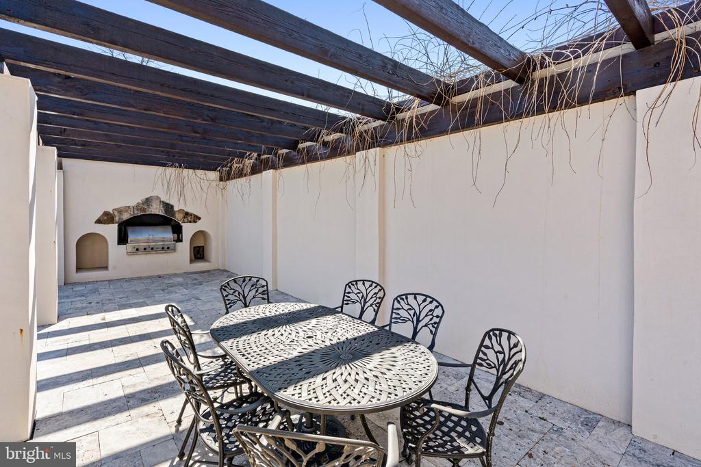 2547 HALFWAY RD, THE PLAINS, Virginia, 5 Bedrooms Bedrooms, ,5 BathroomsBathrooms,Residential,14,2547 HALFWAY RD,VAFQ2021476 MLS # VAFQ2021476